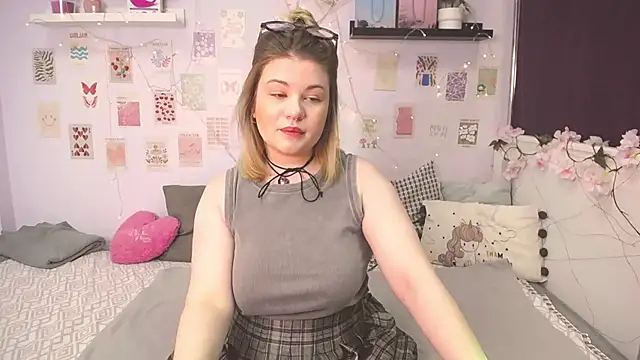 TessPleasure online show from February 2025 04:57:01 AM