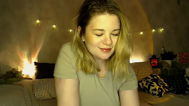 TessPleasure online show from March 2025 01:54:01 PM