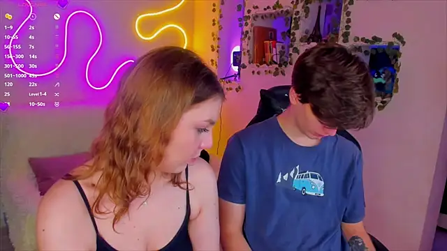 Snapshot of RobertAndLinela chatting on December 2024 01:08:02 PM RobertAndLinela online show from December 2024 01:08:02 PM