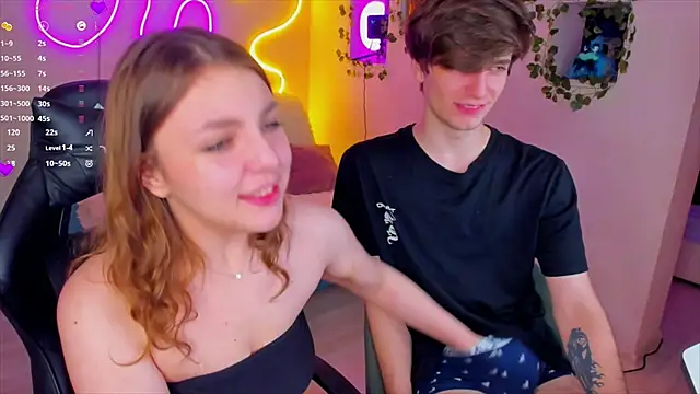 Snapshot of RobertAndLinela chatting on January 2025 11:13:01 PM RobertAndLinela online show from January 2025 11:13:01 PM