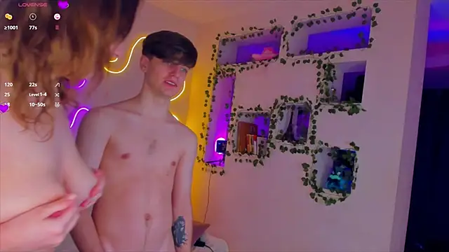 Snapshot of RobertAndLinela chatting on January 2025 11:24:01 PM RobertAndLinela online show from January 2025 11:24:01 PM