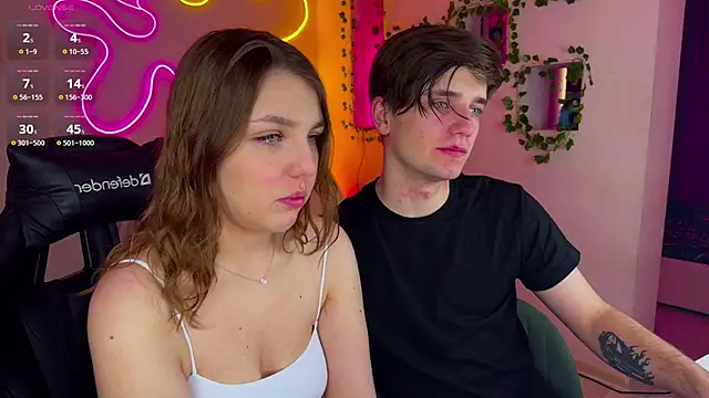 Snapshot of RobertAndLinela chatting on February 2025 10:26:01 AM RobertAndLinela online show from February 2025 10:26:01 AM