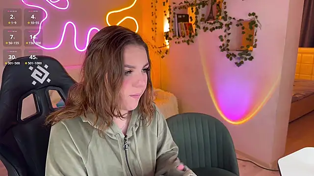 Snapshot of RobertAndLinela chatting on October 2025 02:40:02 PM RobertAndLinela online show from October 2025 02:40:02 PM