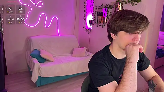 Snapshot of RobertAndLinela chatting on November 2025 03:44:02 PM RobertAndLinela online show from November 2025 03:44:02 PM