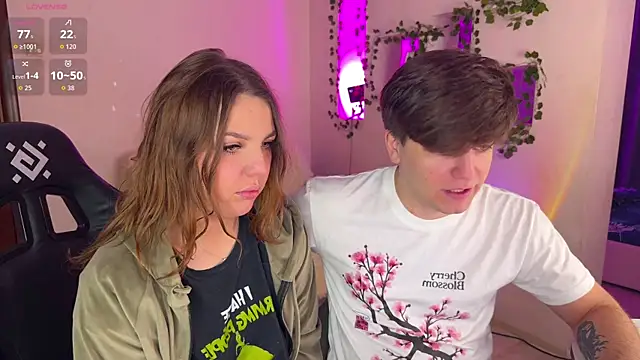 Snapshot of RobertAndLinela chatting on January 2026 09:03:02 AM RobertAndLinela online show from January 2026 09:03:02 AM