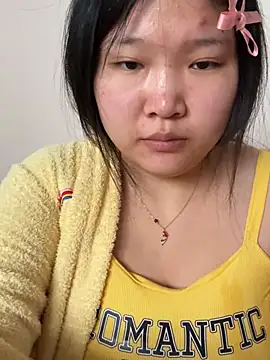 Snapshot of Happyou2 chatting on March 2025 02:14:02 AM Happyou2 online show from March 2025 02:14:02 AM