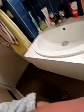 rominoucoquin online show from December 2025 10:48:01 PM