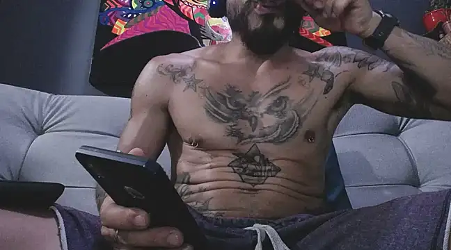 Snapshot of callme_douglas chatting on February 2025 02:15:02 AM callme douglas online show from February 2025 02:15:02 AM