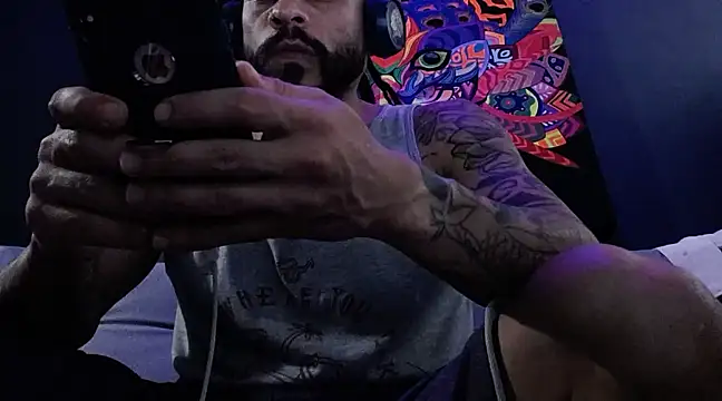 Snapshot of callme_douglas chatting on March 2025 10:43:01 PM callme douglas online show from March 2025 10:43:01 PM