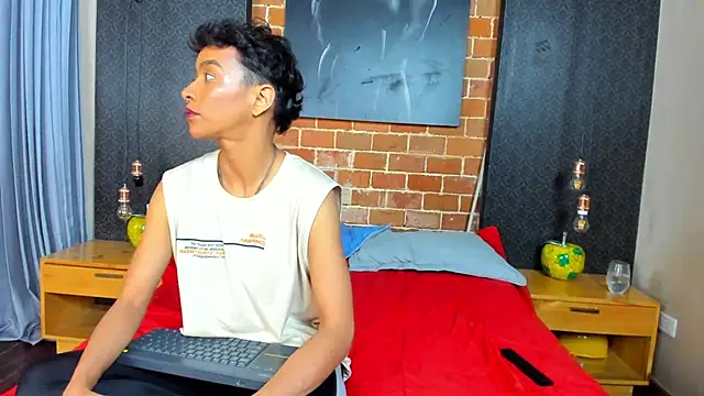 Snapshot of AntonAndSofii chatting on January 2025 03:34:02 AM AntonAndSofii online show from January 2025 03:34:02 AM