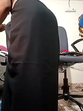 Snapshot of sexyhoney27 chatting on February 2025 10:43:01 PM sexyhoney27 online show from February 2025 10:43:01 PM