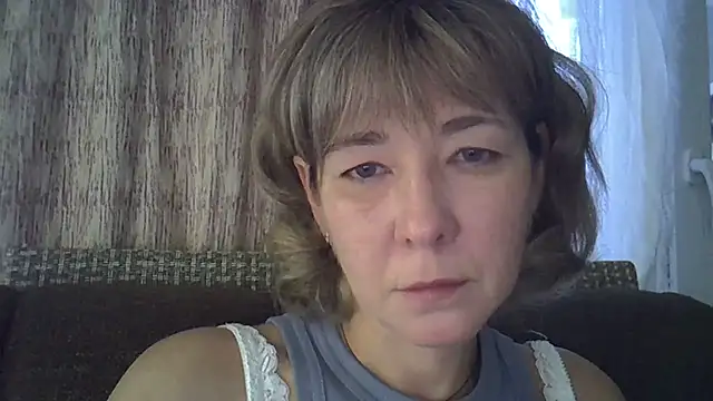 Snapshot of EllaJohnsonX chatting on January 2025 07:42:01 AM EllaJohnsonX online show from January 2025 07:42:01 AM