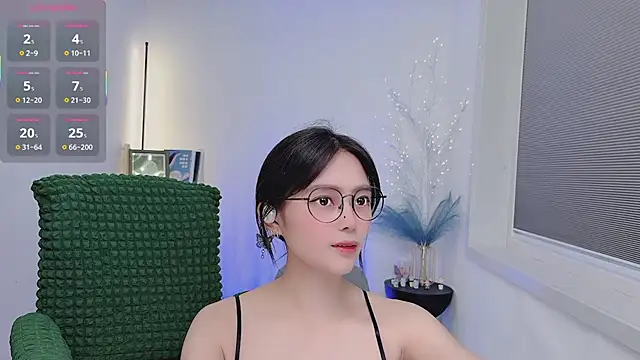 Natasha2025 online show from November 2025 01:11:01 PM