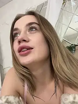 KiraMyers online show from January 2025 03:04:01 PM