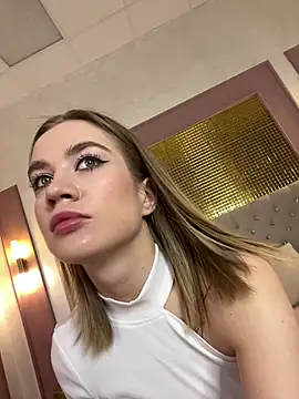 KiraMyers online show from January 2025 04:29:01 AM