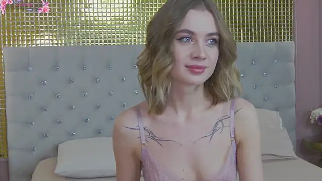 KiraMyers online show from February 2025 04:42:01 AM