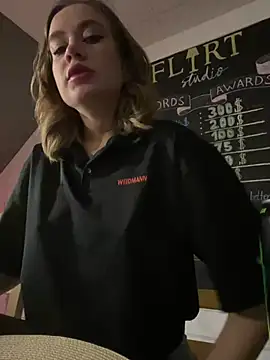 KiraMyers online show from February 2025 05:38:01 AM