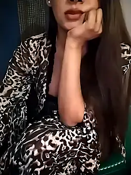 Snapshot of Aish29@xh chatting on January 2025 09:40:01 PM Aish29xh online show from January 2025 09:40:01 PM