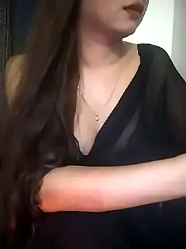 Snapshot of Aish29@xh chatting on March 2025 07:37:02 PM Aish29xh online show from March 2025 07:37:02 PM
