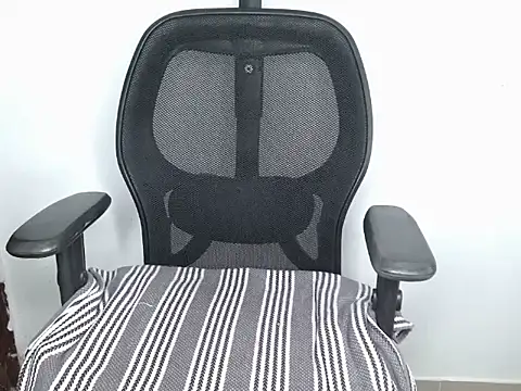 Snapshot of GoddessGlide chatting on January 2025 12:02:01 AM GoddessGlide online show from January 2025 12:02:01 AM