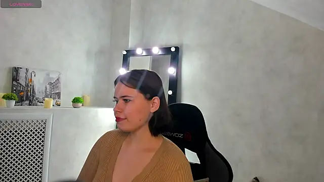 EricaElliott online show from February 2025 01:11:01 AM