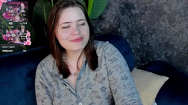 EricaElliott online show from November 2025 01:18:02 PM