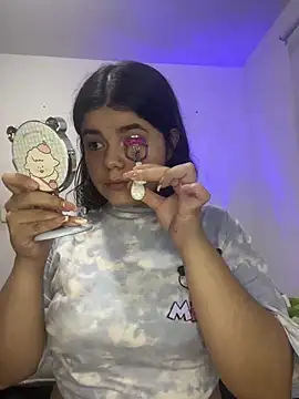 Snapshot of pretty_angela1 chatting on January 2025 03:29:01 AM pretty angela1 online show from January 2025 03:29:01 AM