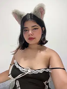 Snapshot of pretty_angela1 chatting on January 2025 02:49:02 AM pretty angela1 online show from January 2025 02:49:02 AM