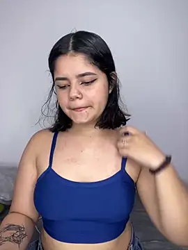 Snapshot of pretty_angela1 chatting on February 2025 03:07:02 AM pretty angela1 online show from February 2025 03:07:02 AM