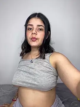 Snapshot of pretty_angela1 chatting on March 2025 02:17:01 AM pretty angela1 online show from March 2025 02:17:01 AM