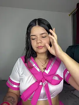 Snapshot of pretty_angela1 chatting on March 2025 01:32:01 AM pretty angela1 online show from March 2025 01:32:01 AM