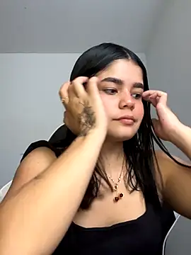 Snapshot of pretty_angela1 chatting on September 2025 08:53:02 PM pretty angela1 online show from September 2025 08:53:02 PM