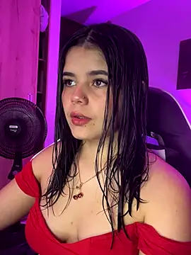 Snapshot of pretty_angela1 chatting on October 2025 02:07:01 AM pretty angela1 online show from October 2025 02:07:01 AM