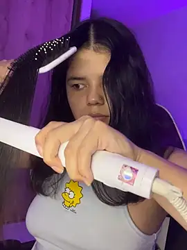 Snapshot of pretty_angela1 chatting on October 2025 03:07:02 AM pretty angela1 online show from October 2025 03:07:02 AM