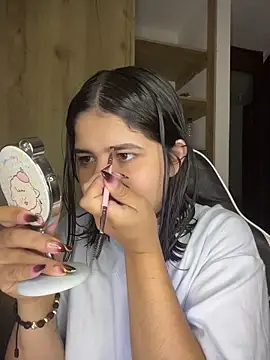 pretty angela1 online show from December 2025 03:47:01 AM