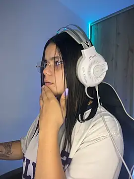 pretty angela1 online show from April 2026 01:06:02 AM