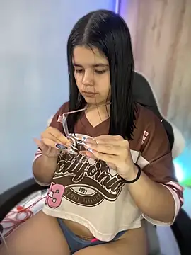 pretty angela1 online show from May 2026 03:17:01 PM