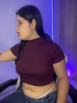 pretty angela1 online show from May 2026 06:37:01 PM