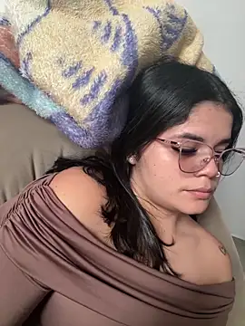 pretty angela1 online show from May 2026 10:04:02 PM
