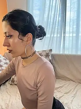 indira k online show from November 2025 03:01:02 PM