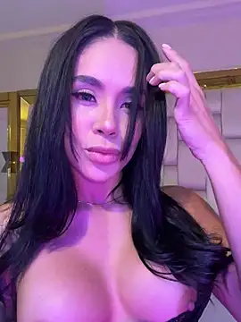 Snapshot of Karol_Towers chatting on February 2025 06:47:02 PM Karol Towers online show from February 2025 06:47:02 PM