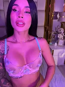 Snapshot of Karol_Towers chatting on February 2025 10:36:01 PM Karol Towers online show from February 2025 10:36:01 PM