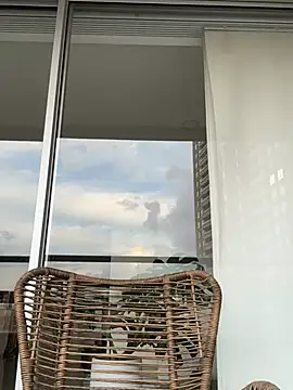 Snapshot of Karol_Towers chatting on February 2025 10:47:02 PM Karol Towers online show from February 2025 10:47:02 PM