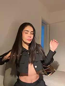 Snapshot of Karol_Towers chatting on January 2026 12:33:02 PM Karol Towers online show from January 2026 12:33:02 PM