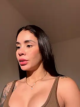 Snapshot of Karol_Towers chatting on January 2026 09:03:02 AM Karol Towers online show from January 2026 09:03:02 AM