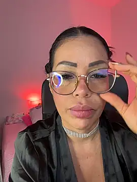 KarolRubi1 online show from May 2026 09:33:02 PM