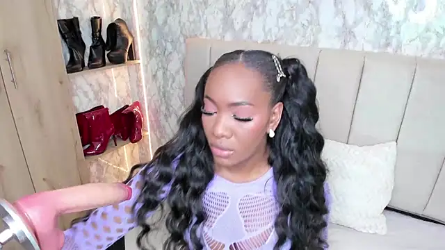 Snapshot of whiitneyfox chatting on September 2025 11:27:02 PM whiitneyfox online show from September 2025 11:27:02 PM