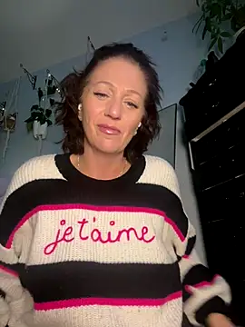 AlessasRoom online show from November 2025 09:53:01 PM