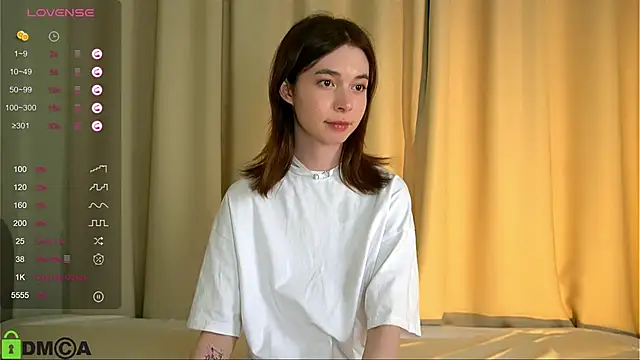 LittleOriana online show from February 2025 12:41:01 AM