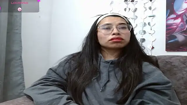 Snapshot of DearAbbiee chatting on September 2025 11:07:01 PM DearAbbiee online show from September 2025 11:07:01 PM